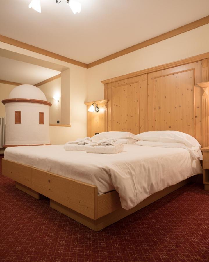 Hotel Crepei Pozza di Fassa Buitenkant foto
