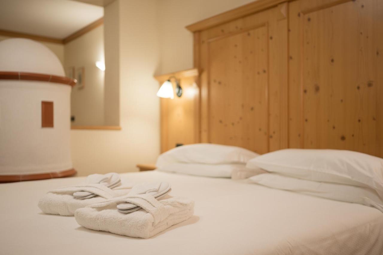 Hotel Crepei Pozza di Fassa Buitenkant foto