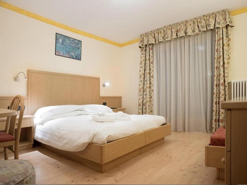 Hotel Crepei Pozza di Fassa Buitenkant foto