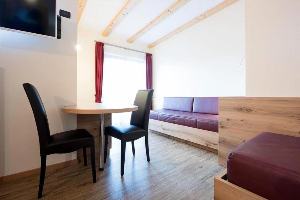 Hotel Crepei Pozza di Fassa Buitenkant foto